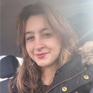 Meet your Posher, Esther